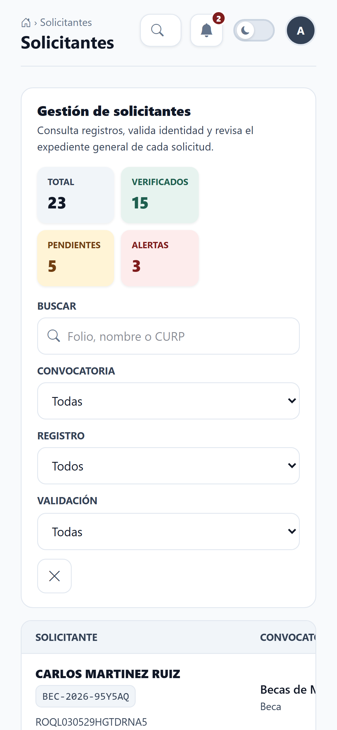 Solicitantes en vista movil de SmartAid